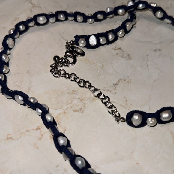 Chicos pearl necklace suede navy Paige long single strand‎ - Picture 3 of 3